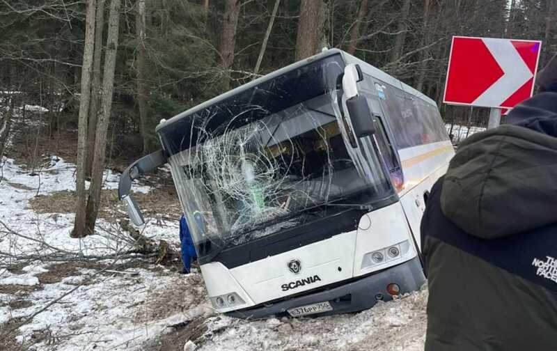 В Подмосковье произошло дорожно-транспортное происшествие с участием пассажирского автобуса