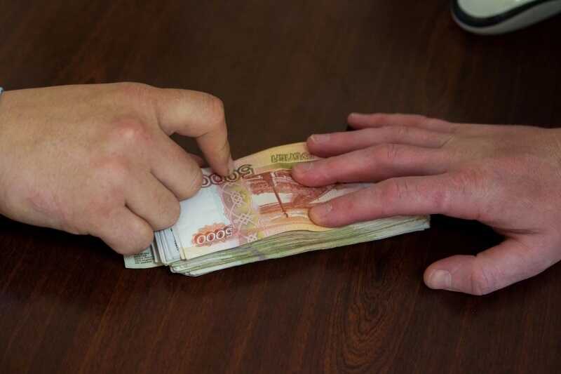 Декан факультета РостГМУ Андрей Сафроненко был задержан по делу о взяточничестве
