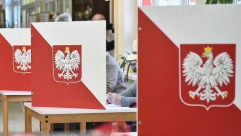 В Варшаве проходят массовые демонстрации в поддержку кандидатов накануне выборов