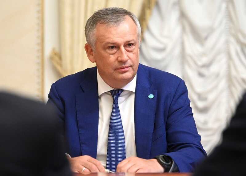 Проблемы со службой скорой помощи угрожают репутации Александра Дрозденко накануне выборов