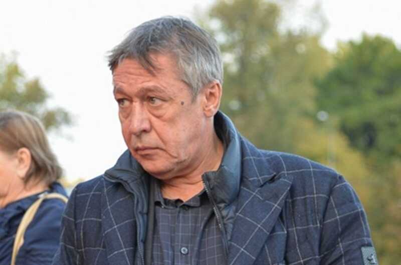 После освобождения из тюрьмы актер Ефремов снова начал заниматься прежней деятельностью