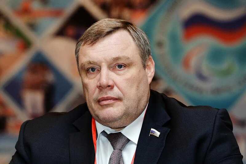 Сын бывшего министра с криминальным прошлым Бориса Иванюженко ведет бизнес на Западе, несмотря на санкции