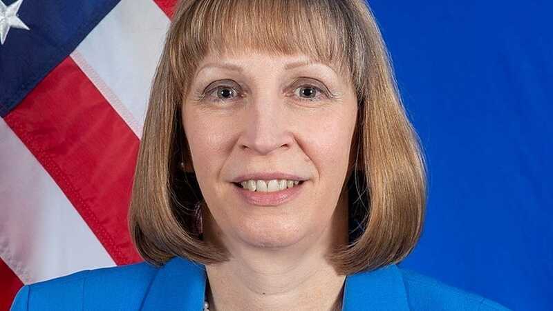 Посол США Линн Трейси попрощалась с Россией, процитировав стихи Пушкина