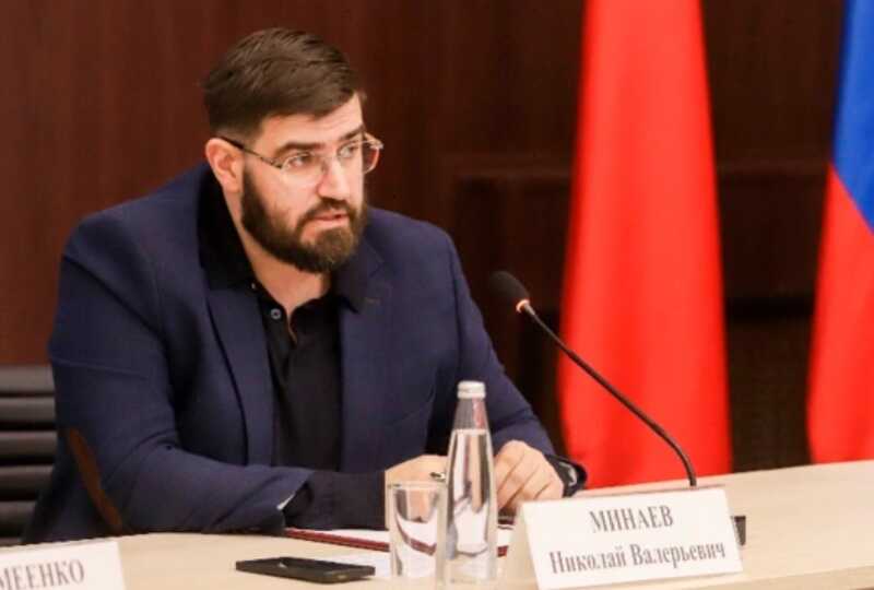 Бывший заместитель главы администрации Химок Николай Минаев ушел с должности и покинул страну на фоне уголовного дела
