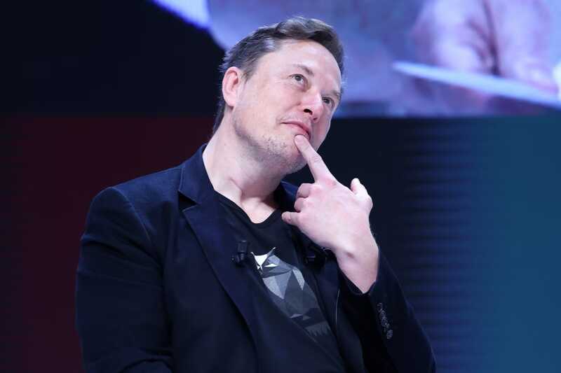 Илон Маск объявил о перспективе управления роботами Optimus с помощью мыслей