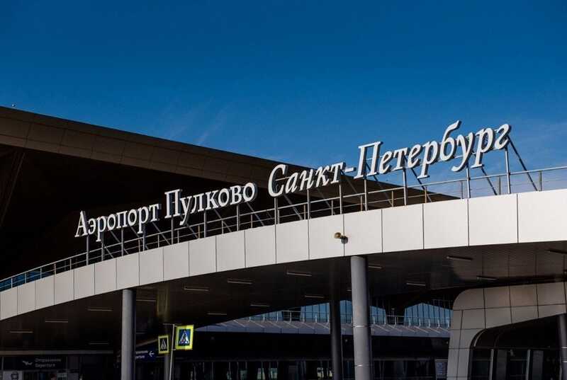 В аэропорту Пулково множество пассажиров не могут отправиться в полёт по причине угрозы со стороны дронов