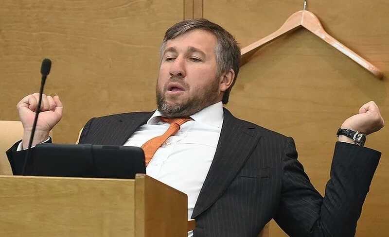 Арест блогерши Валерии Федякиной ставит под удар бизнес депутата Госдумы Григория Аникеева