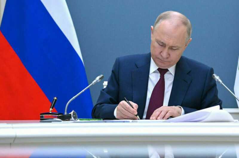 Президент Путин подтвердил закон, который вводит штрафы за неявку в военкомат после смены места проживания