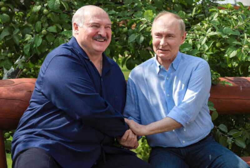 Путин, Кабаева и Лукашенко устроили семейный отдых с детьми на яхтах ФСО на Валааме