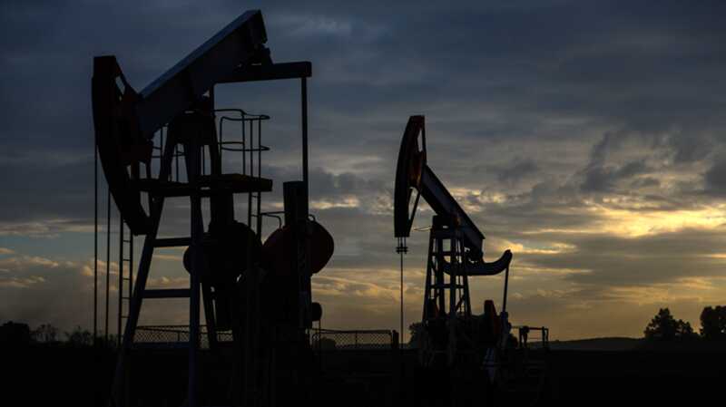 Российские компании, занимающиеся добычей нефти, увеличили величину скидок на нефть марки Urals в ответ на введение Индией американских пошлин