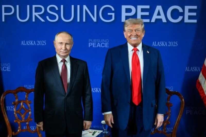 Российский рынок снижается после переговоров Трампа с Путиным