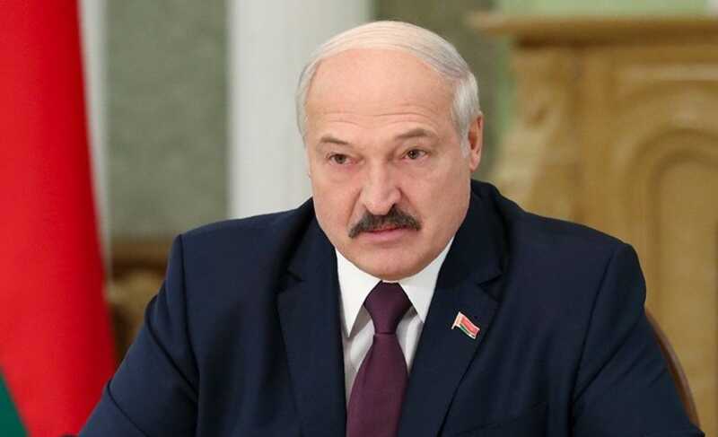 Александр Лукашенко прошёл медицинское обследование и сообщил, что полностью здоров