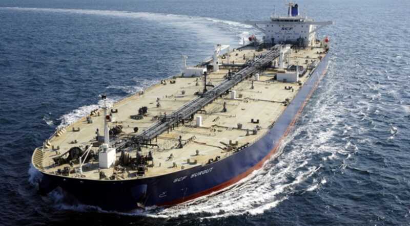 Экспорт российской нефти по морю упал до самого низкого уровня из-за действий Украины и введённых США тарифов