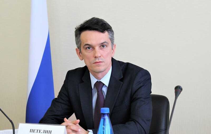 Увольнение руководителя Симферопольского района Крыма Сергея Петелина отложили из-за расследования ФСБ